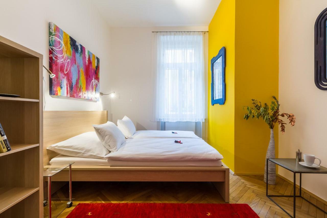 Victor Apartament